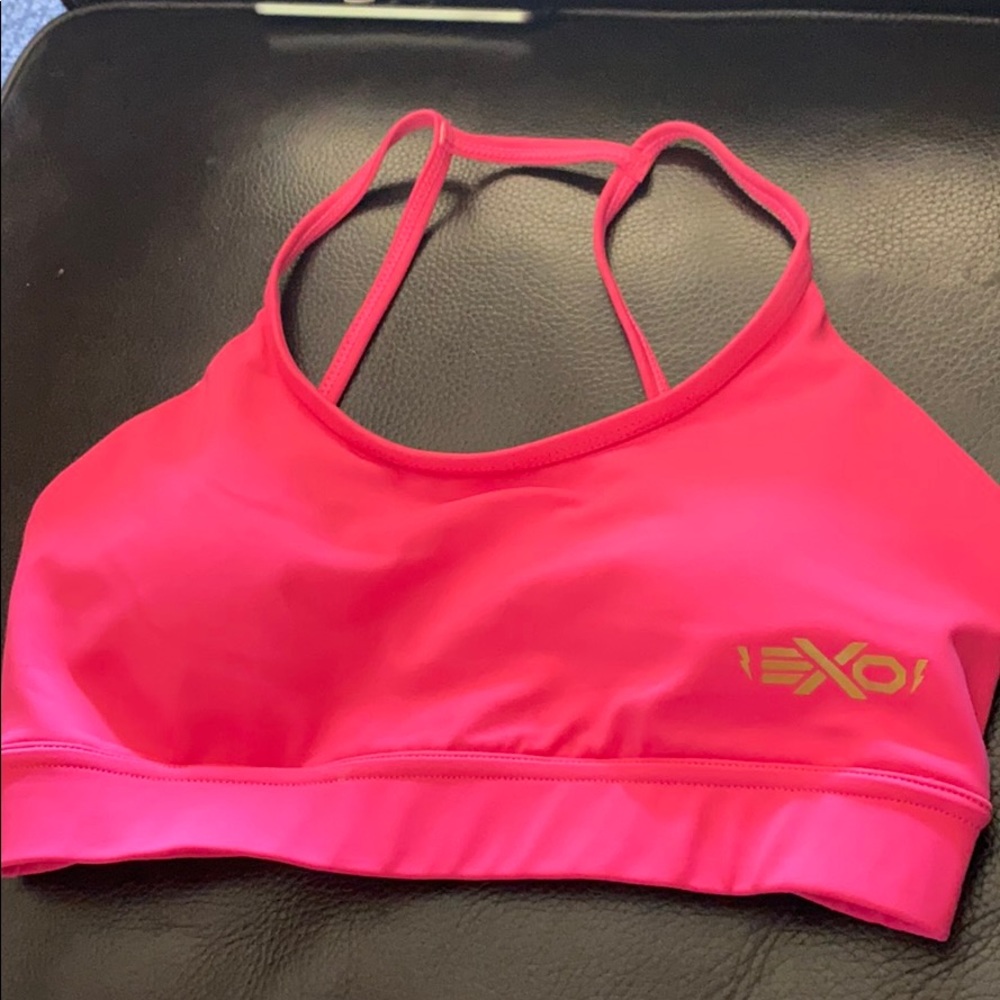 Exo woman’s sports bra size medium